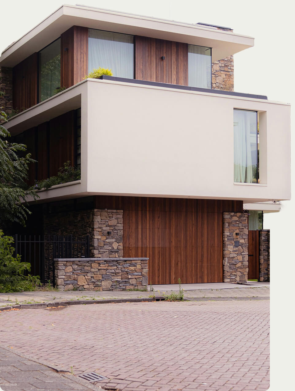 residential hose with stucco and stone veneer in mississauga etobicoke and brampron